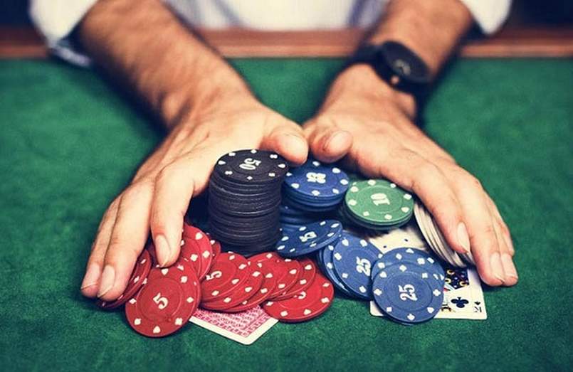 Những ưu điểm khi chơi bluff