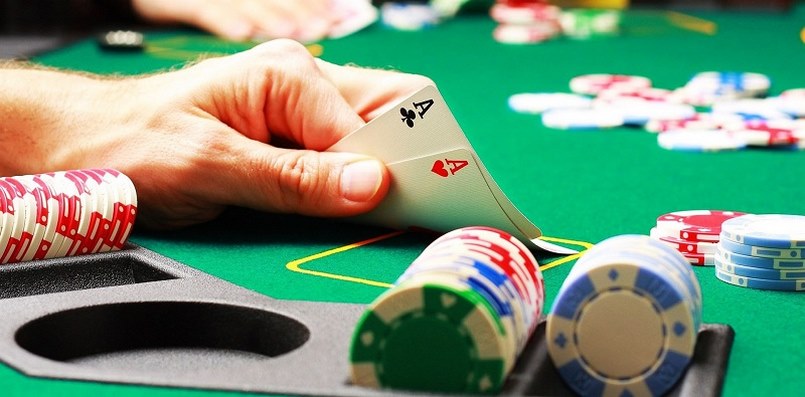 Game bài Poker có cách chơi vô cùng hấp dẫn